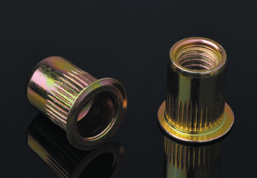 US/ISO Steel Standardní ploché hlavy s kypnutím nýtového matice